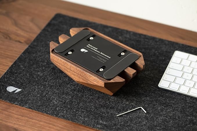 Oakywood Dual Laptop Dock, Vertical Laptop Stand Wood, Laptop Stand for Desk, Desk Organizer, Vertical Laptop Holder, Compatible with All MacBook Pro Air iPad, for 2 Device – 7,1x4,5x1,6”, Walnut