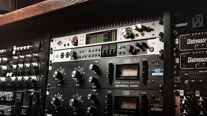 Universal Audio Volt 876 24x28 USB Audio Interface