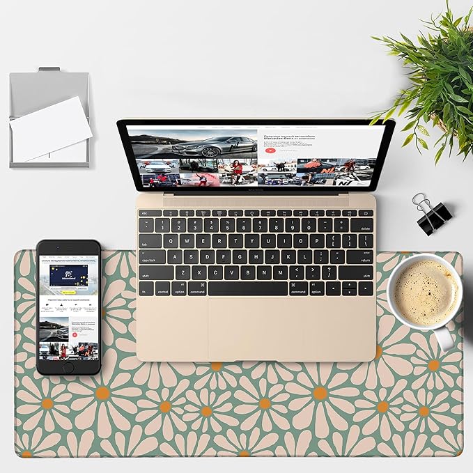 Retro Daisy Flowers Gaming Mouse Pad 3mm Thick Stitched Edge Waterproof Non-Slip Large Computer Keyboard Mouse Mat,Suitable for Office Entertainment Decorative Desk Pad 35.4 x 15.7 Inches